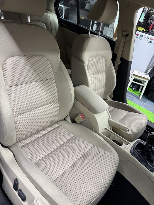 Detailing auto/polish auto profesional/polish faruri/curatare interior