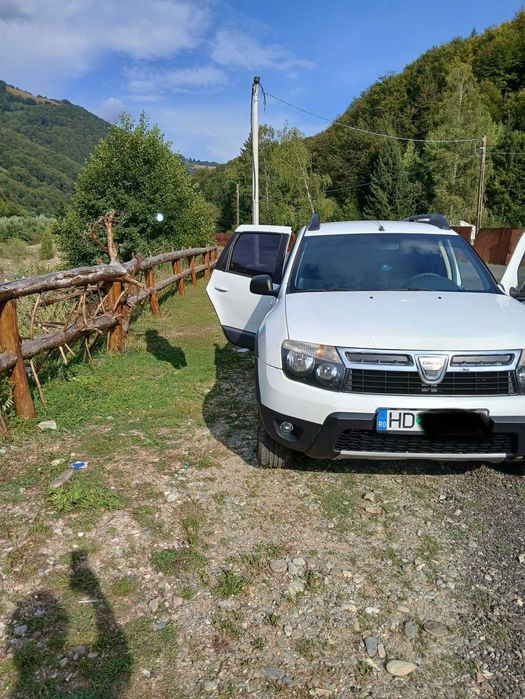 Vând Dacia Duster, an fabricație 2011, motorizare1.5 dCi,tracțiune 4x4