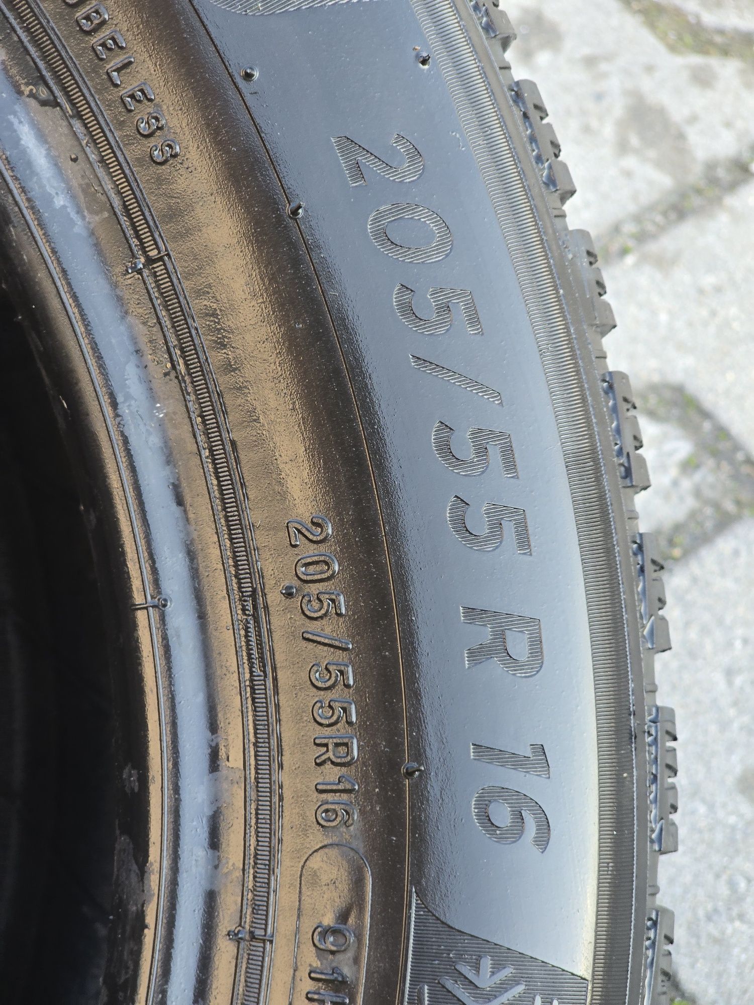 123 456 . .Michelin