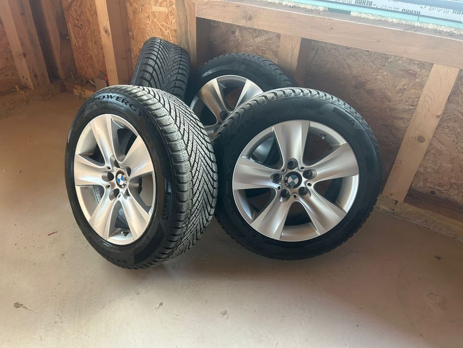 Set anvelope iarnă Pirelli 225 55 R17 + jante aliaj BMW