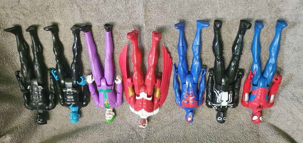 Оригинални фигури Марвел