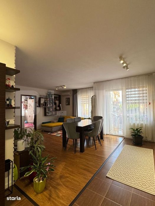 Apartament 3 camere, 64.2 mp, decomandat, etaj 1, parcare, Sesul de Su