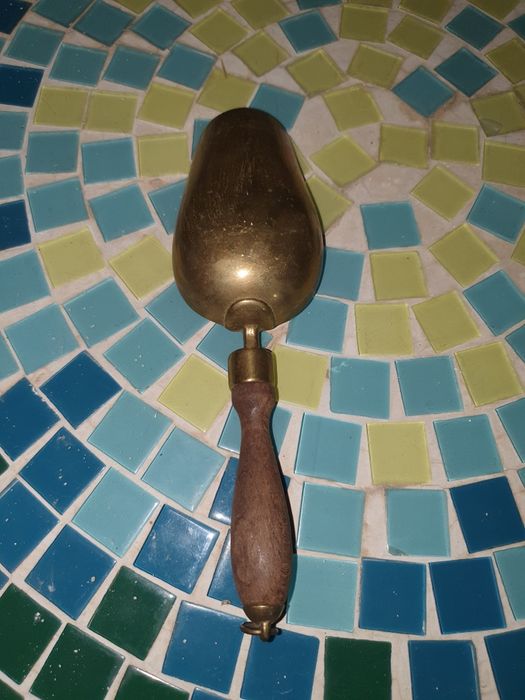 Стара месингова лопатка