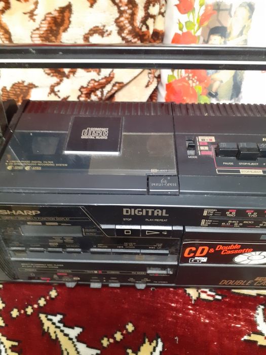 Radio casetofon-cd-SHARP-CD30 japan
