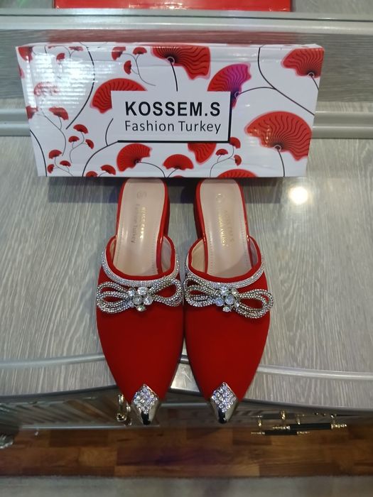 Kelinlarimizga sarpo bop chiroyli oyoq kiyim sifati zoʻr  yoqqan busa