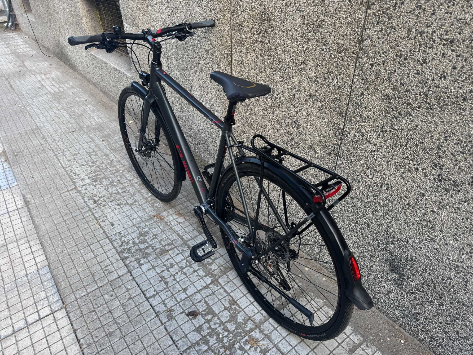 Cube Travel Sport 28''/Full Shimano XT 3x10/Led Light/Динамо главина