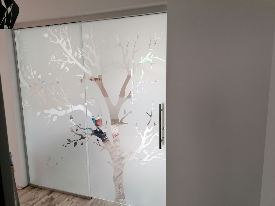 Cabine de dus din sticla și paravane wolk-in