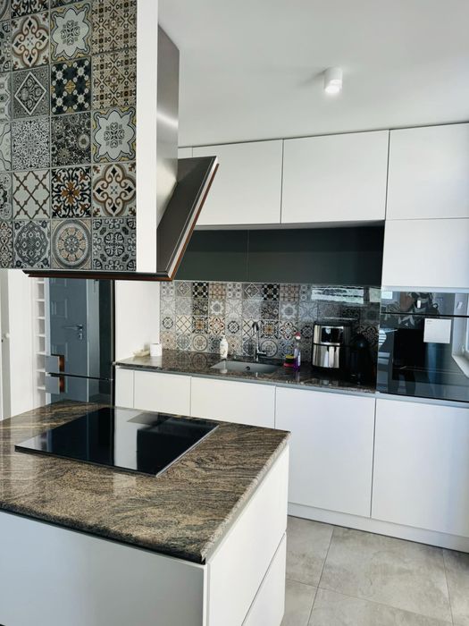 Дава се под наем Тристаен апартамент в Стара Загора, Била - 90 кв.м за 510 € - Снимка #3