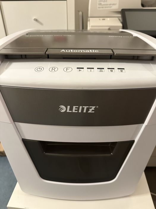 Distrugator documente  LEITZ IQ Small Office P4