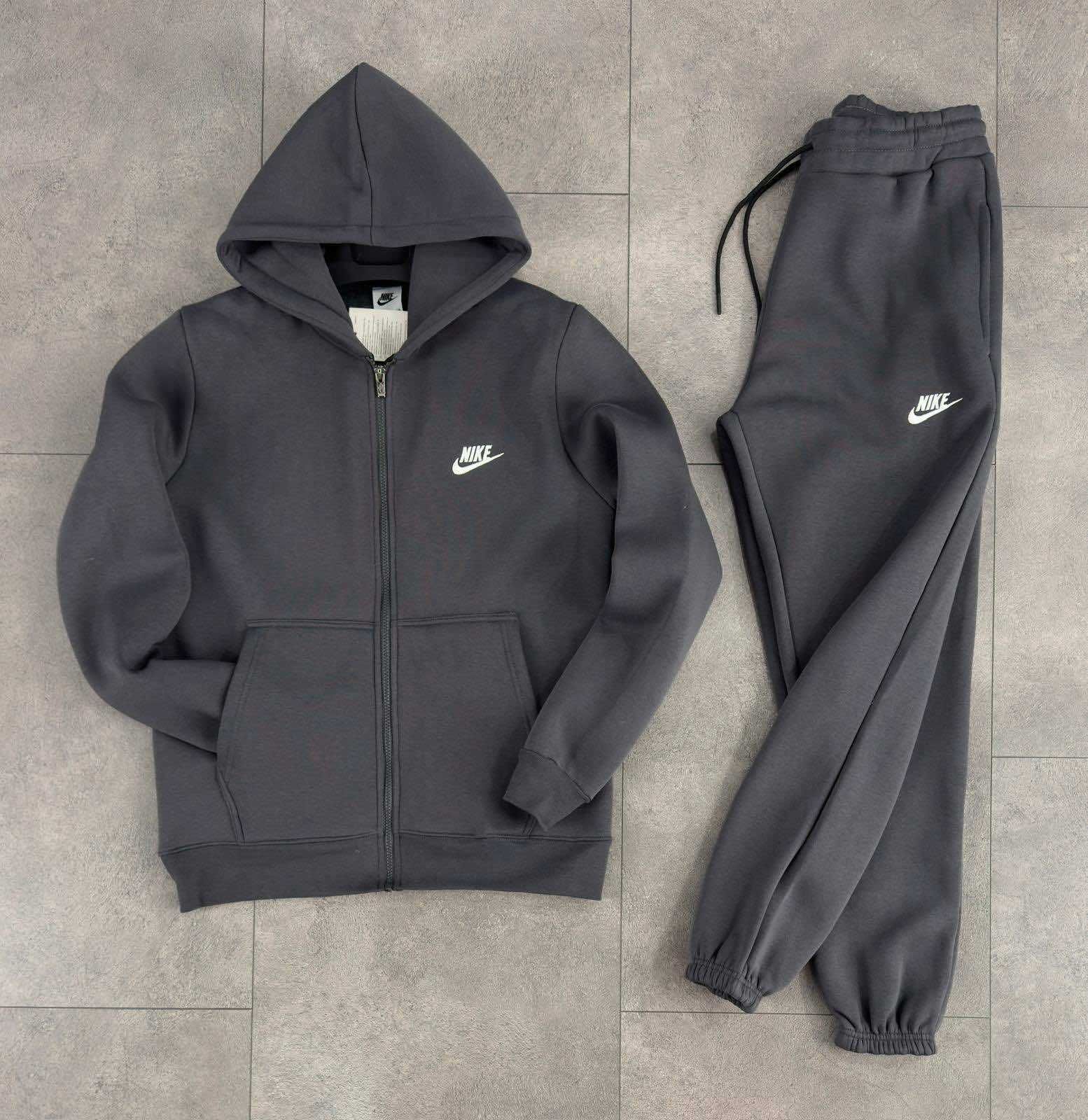 Мъжки Екипи Nike Tech (Висок Клас)