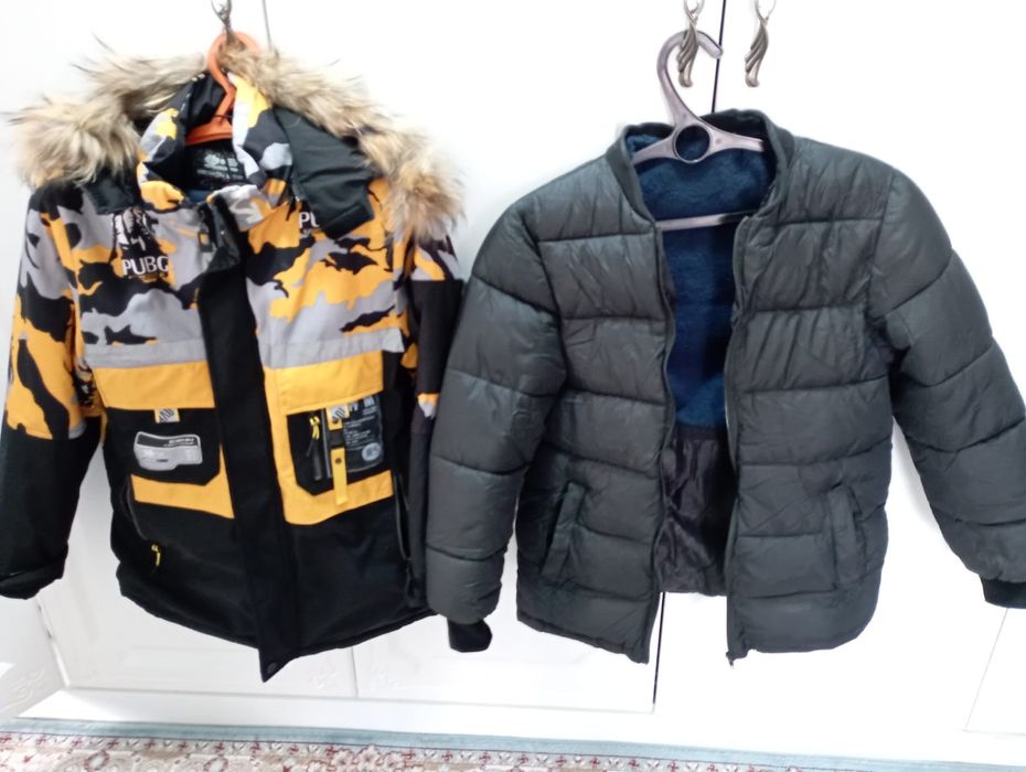 Продам куртку на мальчика 3в1