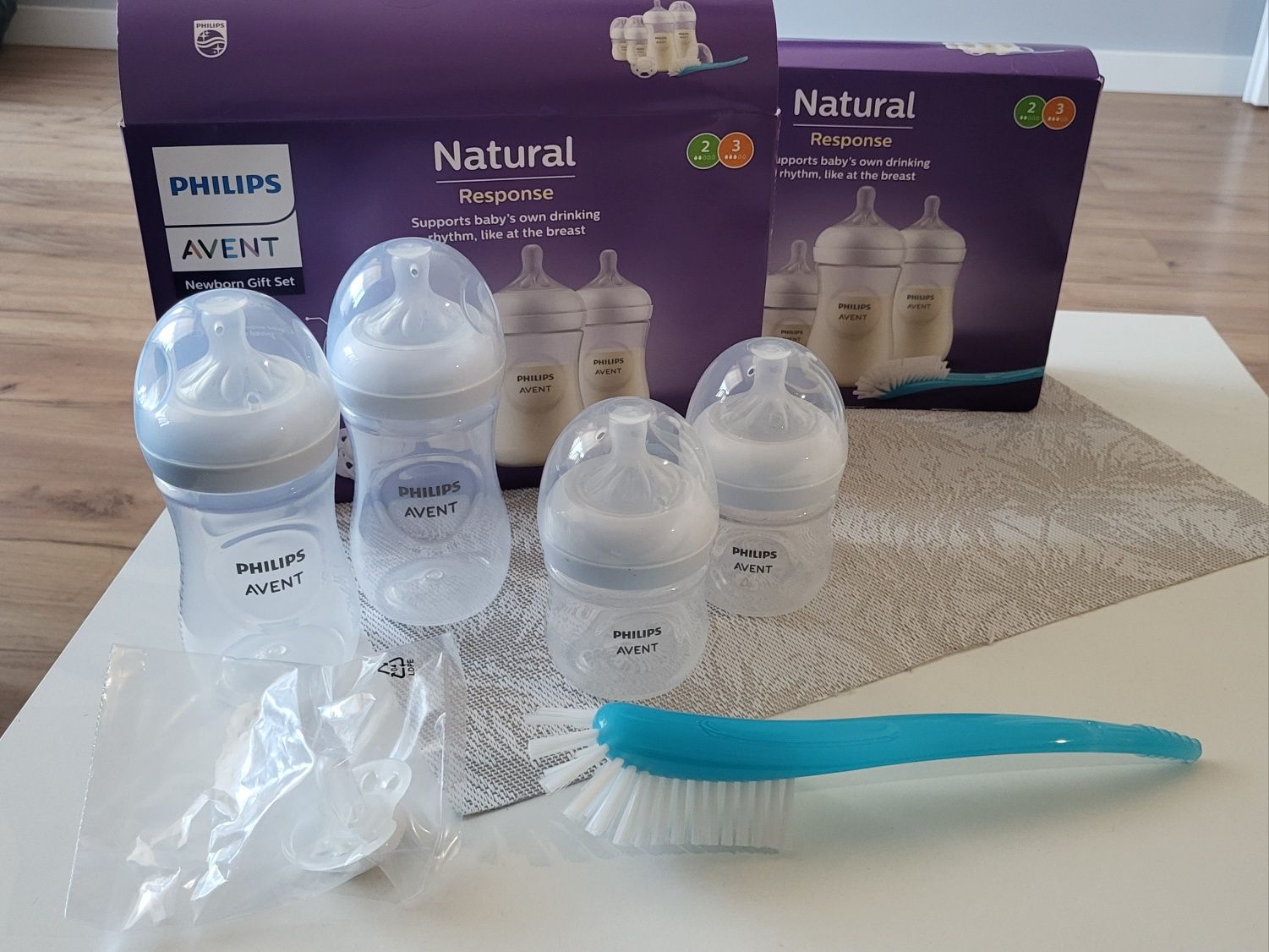 Бебешки шишета Philips AVENT Natural Response