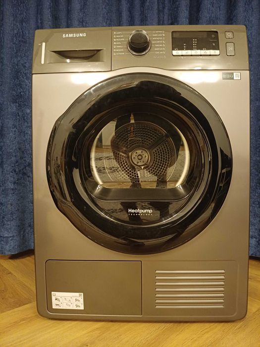 Uscator de rufe cu pompă de căldură