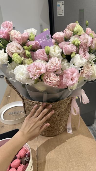 Свежие цветы от Royal flowers в L размере