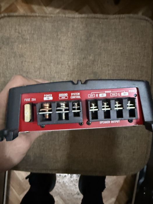 Pioneer 500w 2 ta kanal b/u aybi yoq