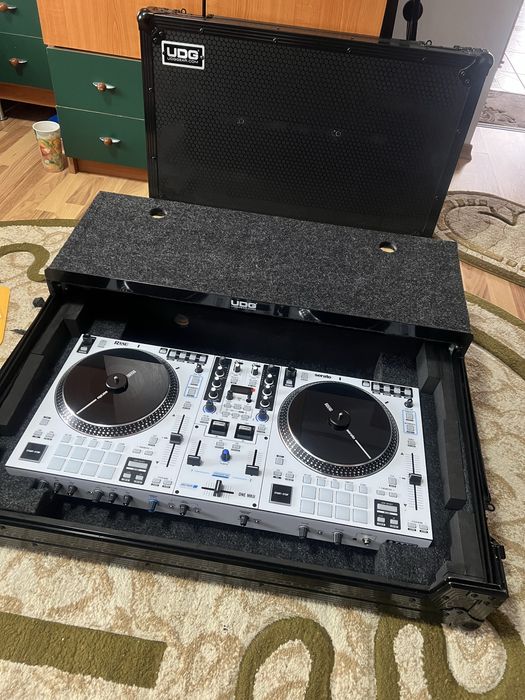 Rane One MKII / UDG Flight case / Consola Dj / Pioneer /One Mk2 Serato