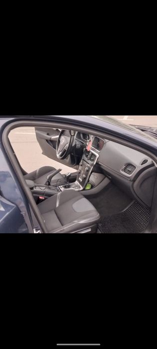 Volvo V40 2.0 D4 | Manuală | Proveniență Olanda