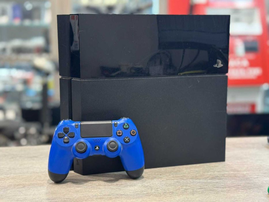 Playstation 4- 500GB с един контролер