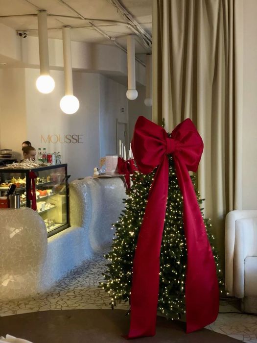 Fundita rosie de decor