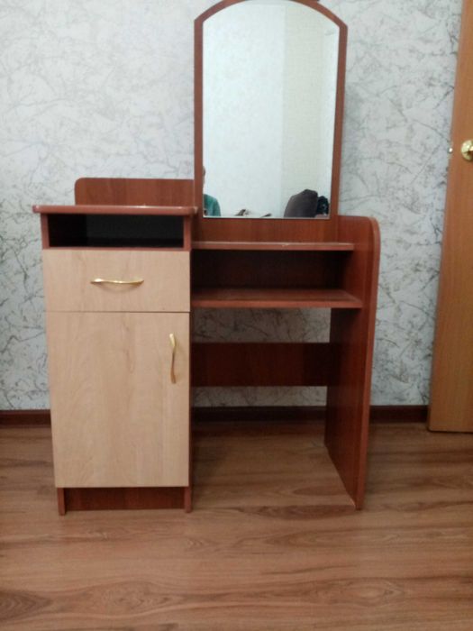 Туалетный столик