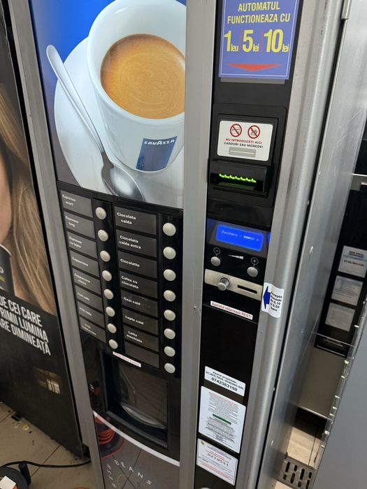 Necta Kikko Max aparat vending automat