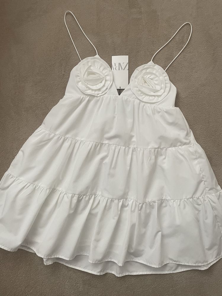 Рокля Zara.
