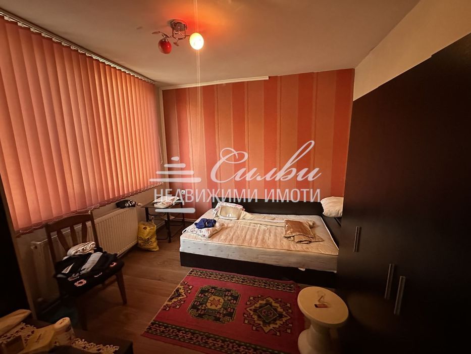 Четиристаен ТУХЛЕН апартамент - кв.Вароша