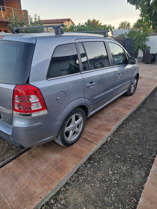Opel zafira b 1.7