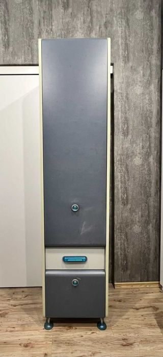 ПРОДАМ МЕБЕЛЬ для подростковой комнаты