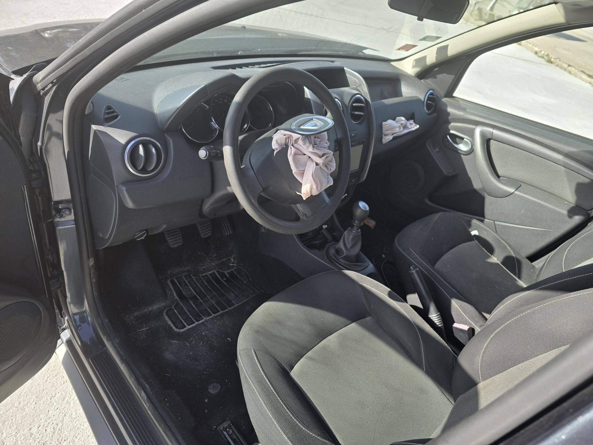 Dezmembrez Dacia Duster 1.5 dci 2016 facelift