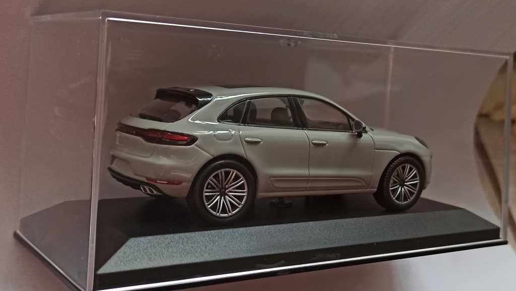 Macheta Porsche Macan Facelift 2019 - Minichamps 1/43