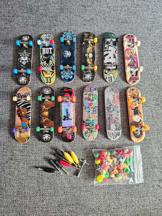 Set jucari mini skateboard tip tech deck