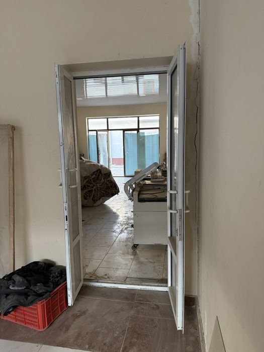 Magazin srochna sotiladi