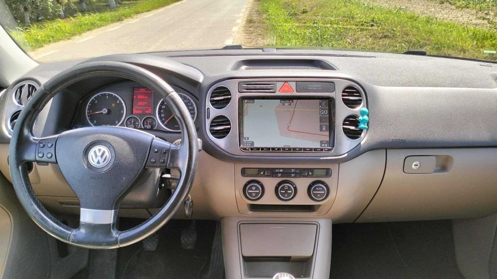 Vând VW Tiguan 20tdi 4×4 170cp