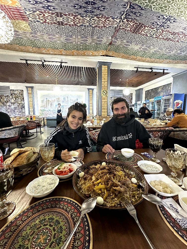 Гид экскурсавод на английском и русском по городу Самарканда