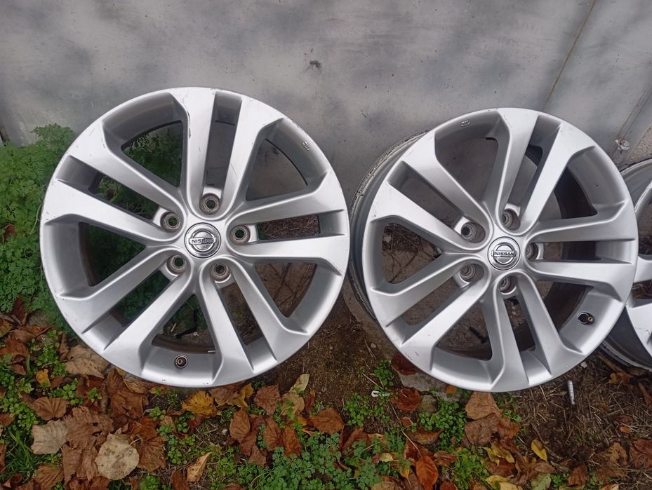 Оригинални Джанти Nisan 17"