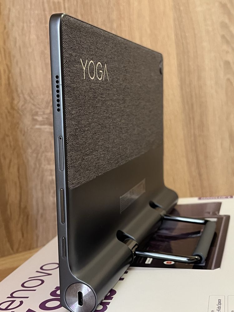 Lenovo  Yoga  Tab  11