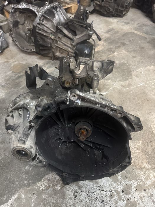 Скоростна кутия Транзит мк6 2.0 дци transit mk6 2,0 00-06г 5 скорости