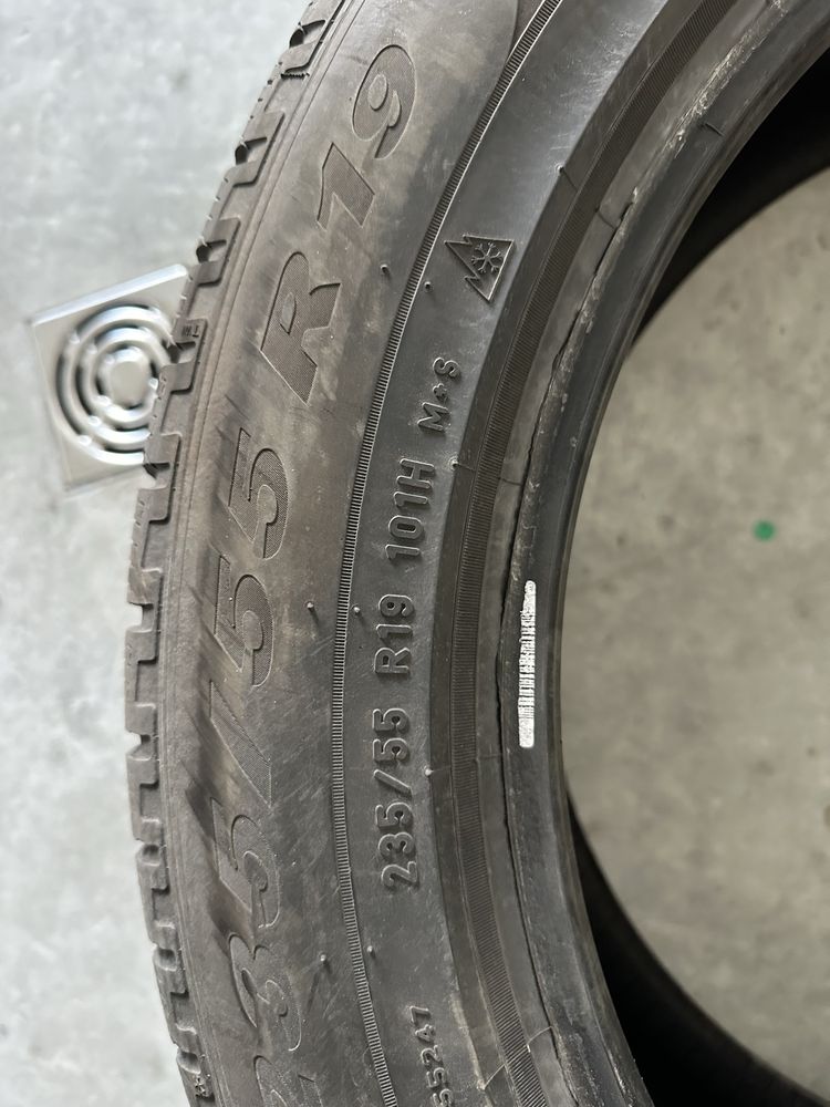 Vand anvelope 235/55/19 Pirelli