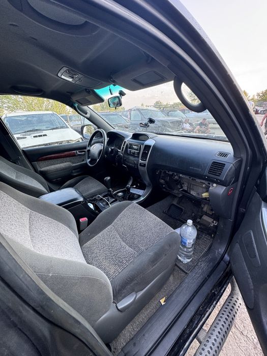 Dezmembrez Toyota Land Cruiser 2007 3.0D