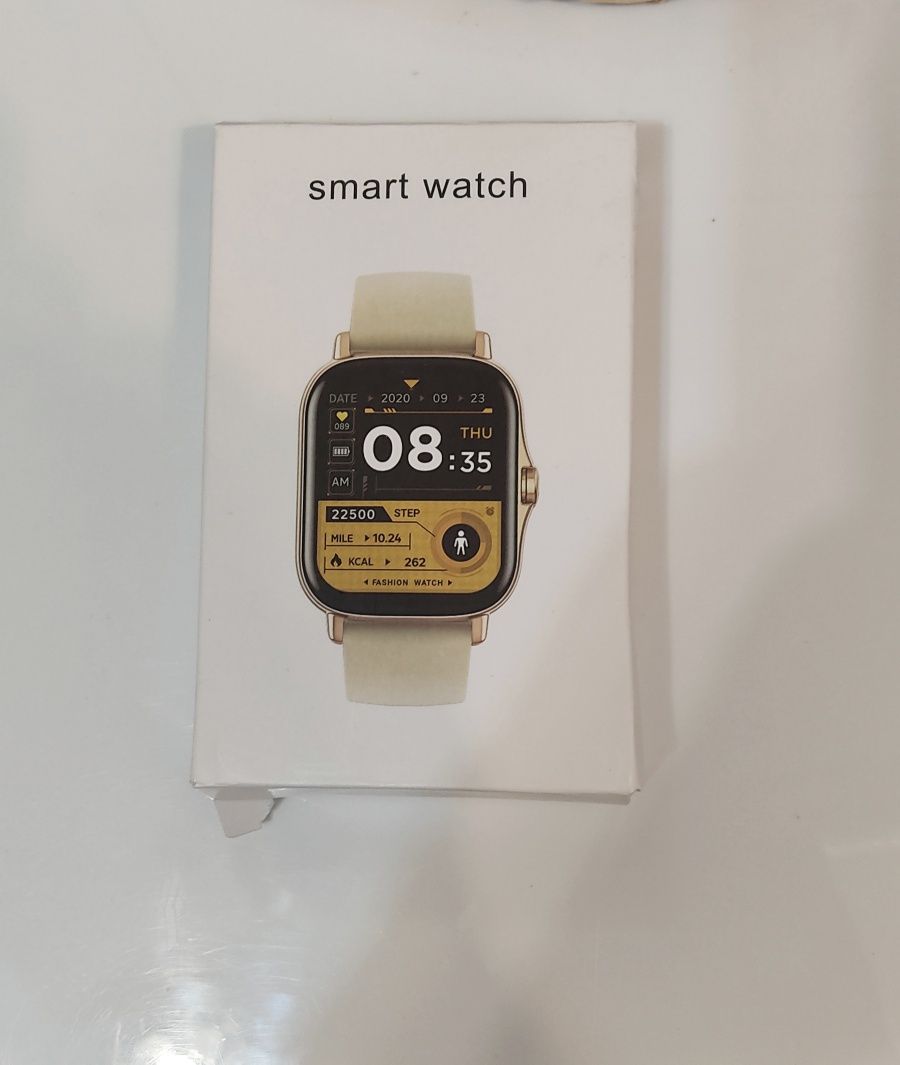 Смарт часовник Y13 чисто нов Smart Watch
