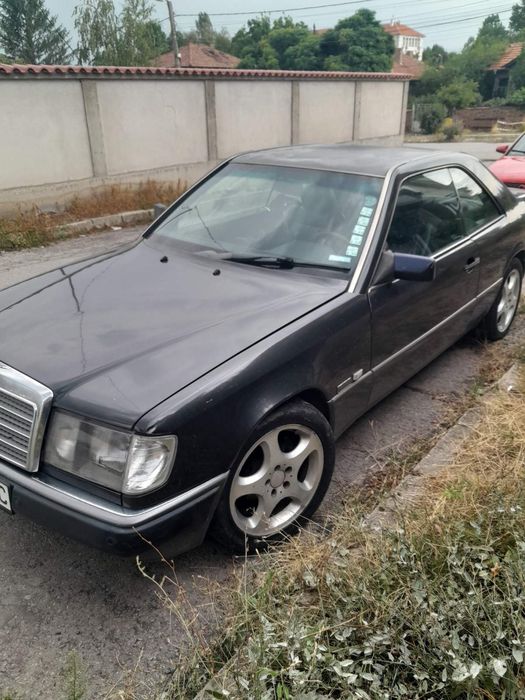 Mercedes Benz 124 купе