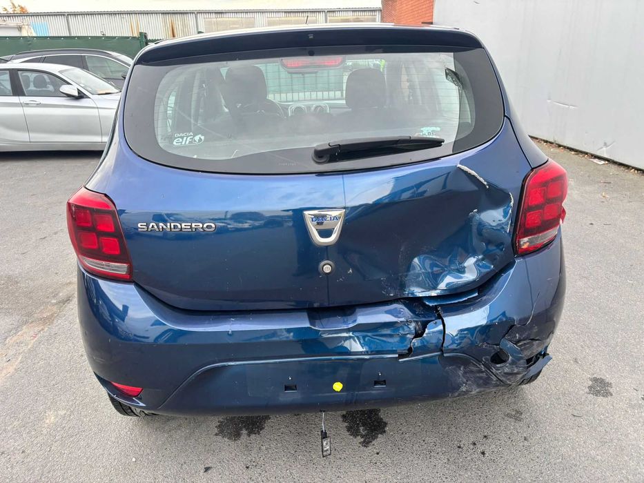 Dacia Sandero - ușor avariat / 2018 / 150.000 km