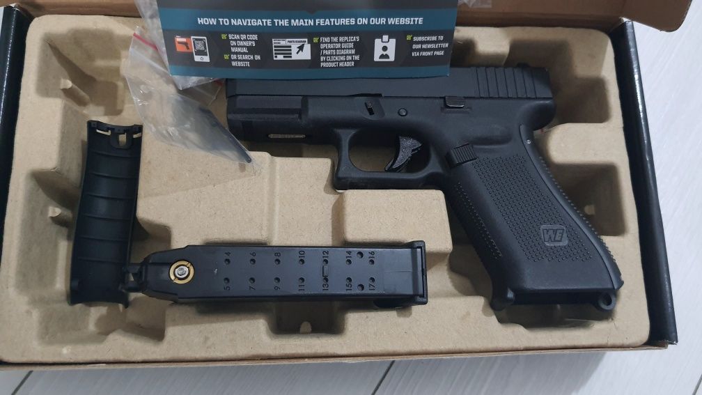 Glock 19 x gen 5, green gas, blowback