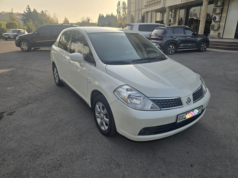 Nissan Tida Oq 2027 Yil 277000 Pirabek