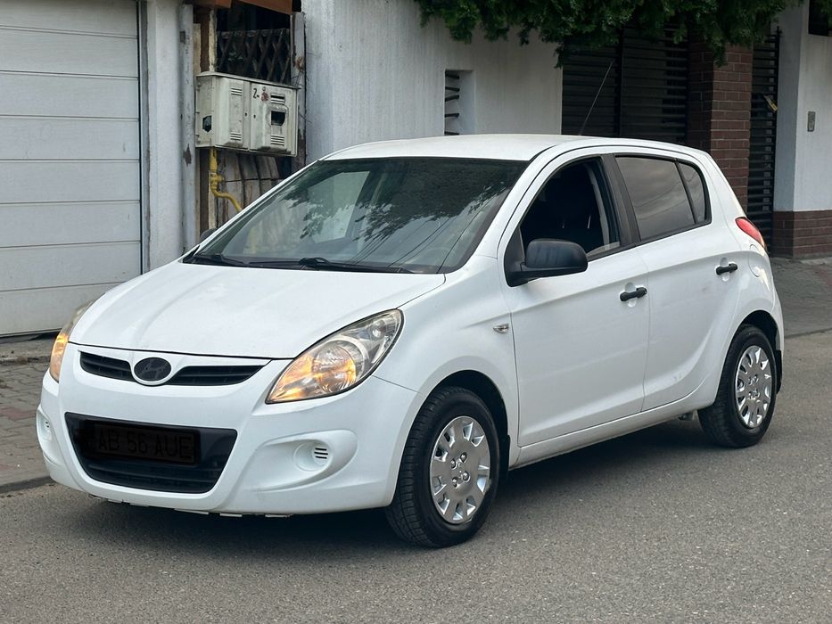 Vand/ Schimb Hyundai i20, 2012, 1.4crdi, inmatr.ro
