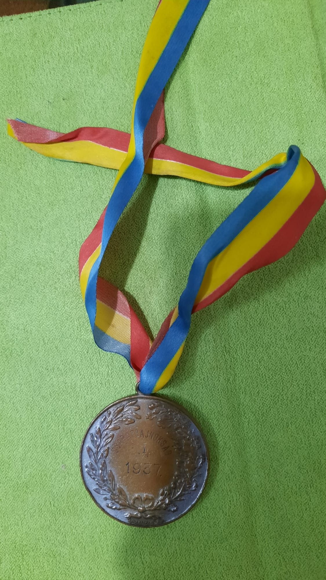 Medalie veche interbelica