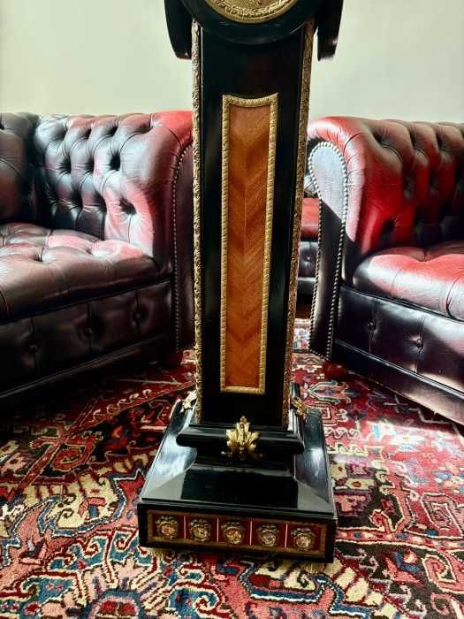 Spectaculos piedestal Boulle-intarsii-bronz-marmura-portelan-Franta