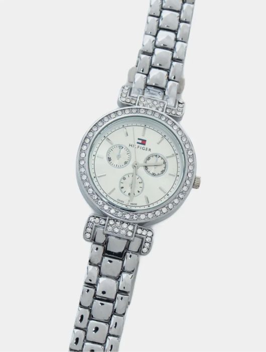 Наручные часы новые