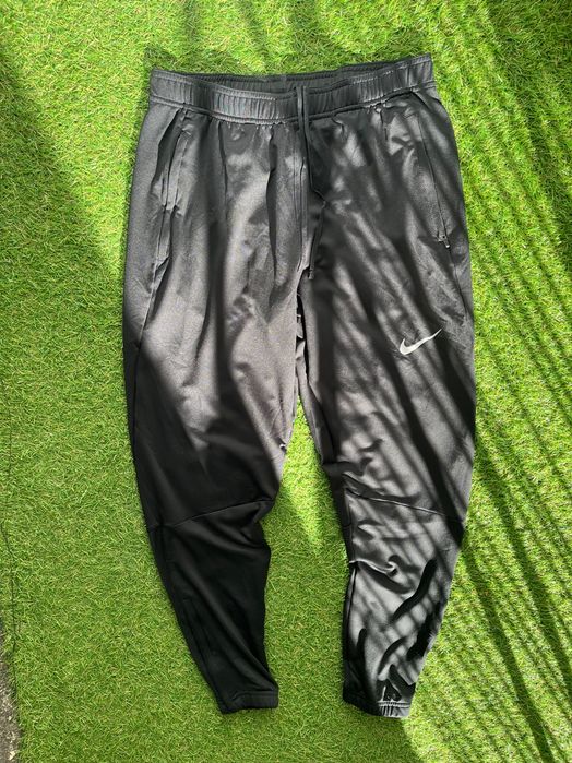 Мъжко долнище : Nike Essential DRI-FIT S